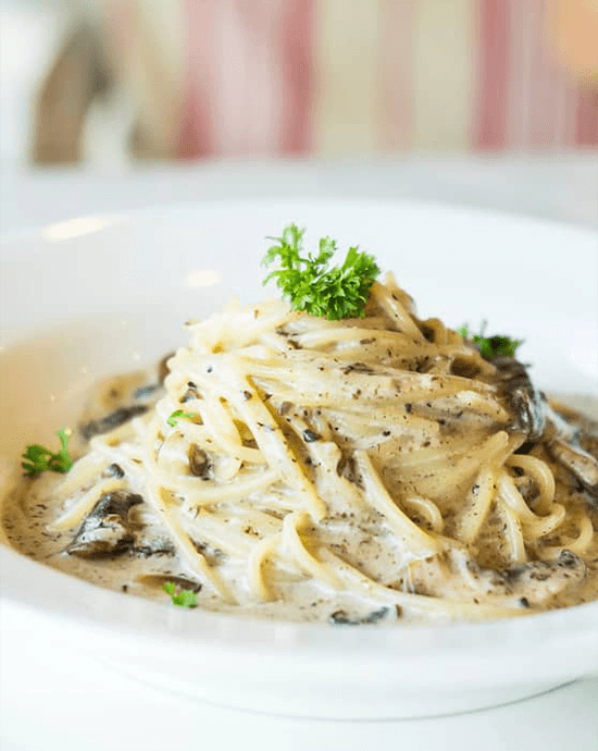 Creamy Chicken and Mushroom Pasta