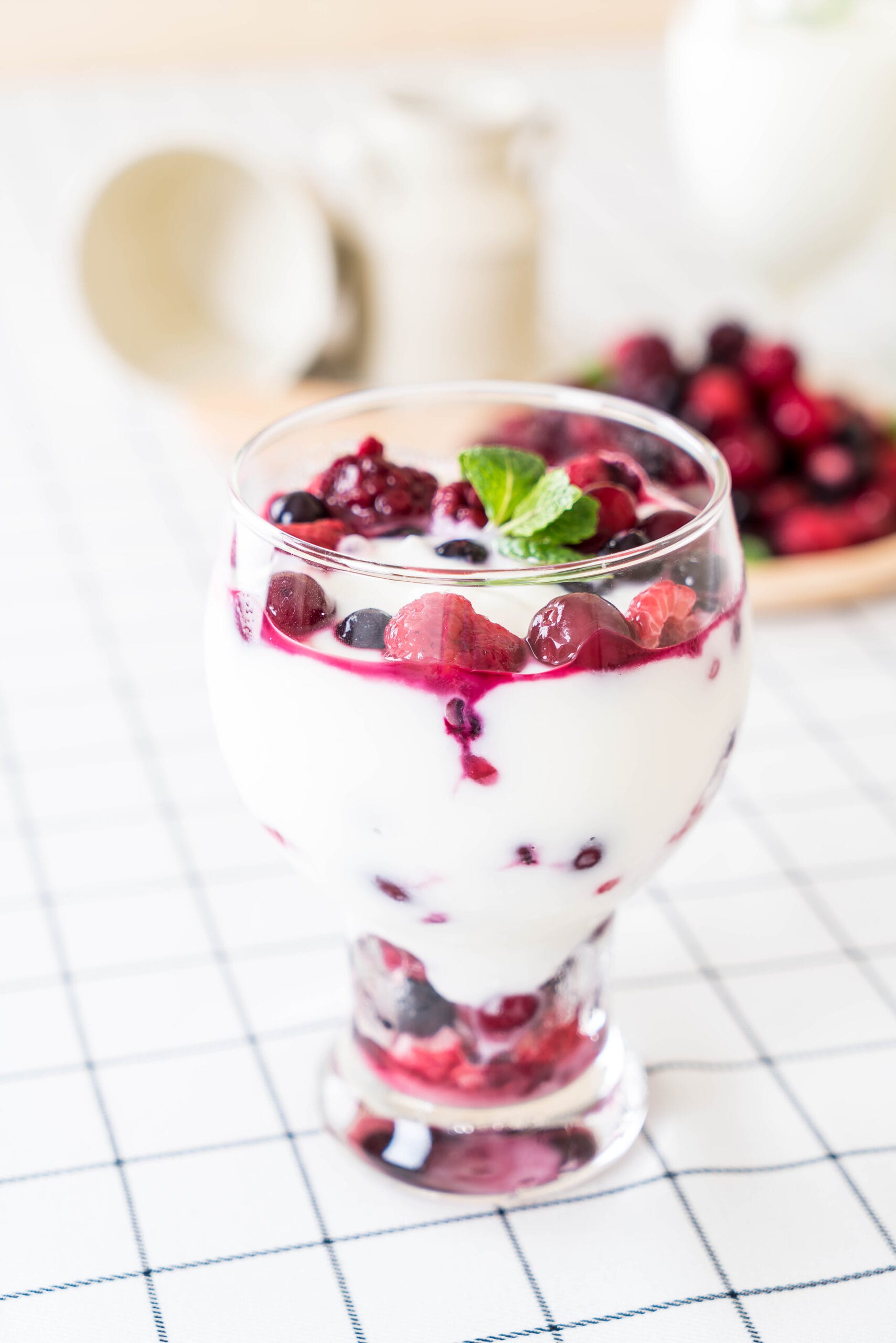 Yogurt Parfait with Berries